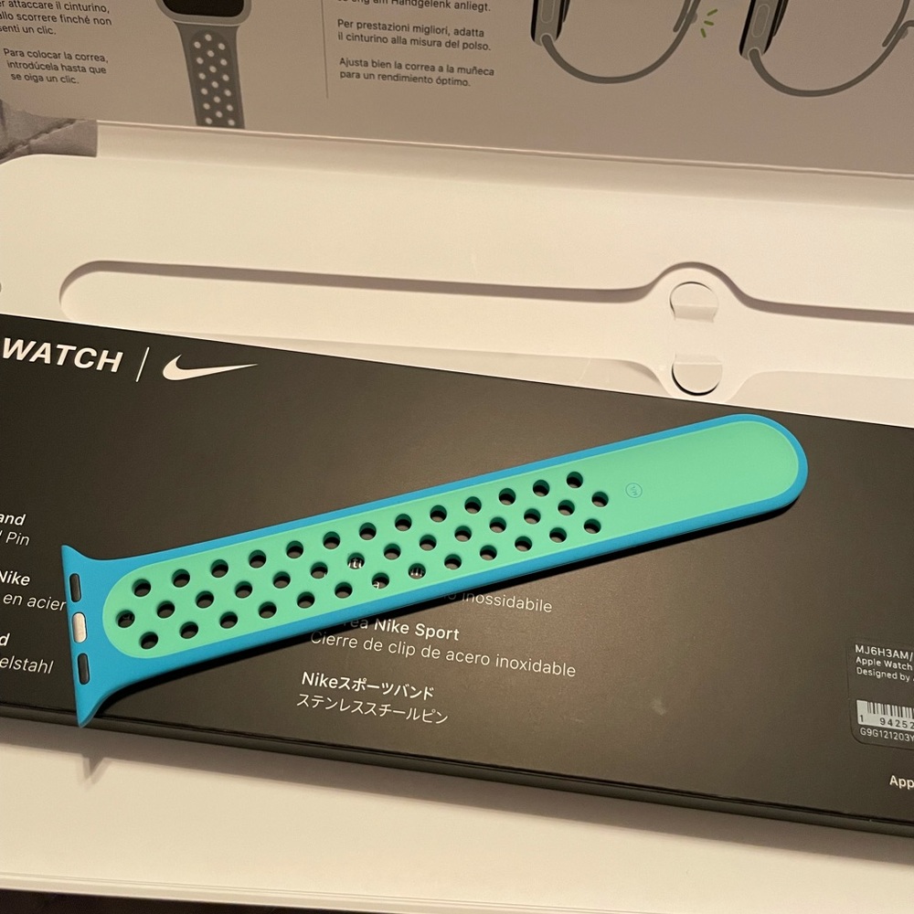 Apple Watch Band - Blue/Green Nike M/L (one side)